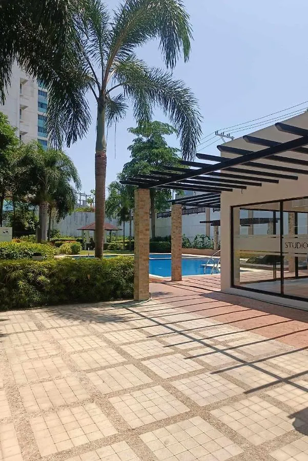 Iza'S Alabang Studio Apartment 마닐라